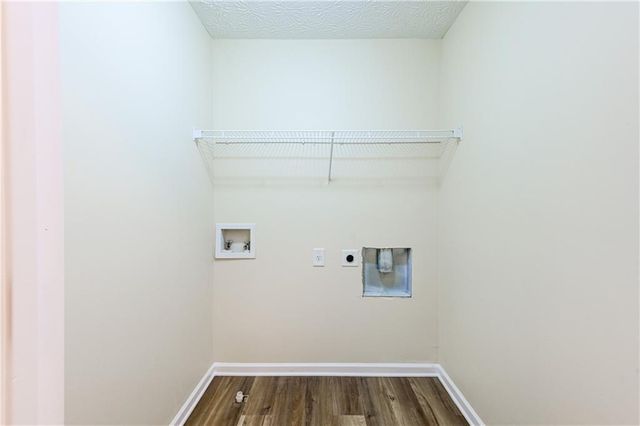 6093 Brookechase Lane, Norcross, GA 30093