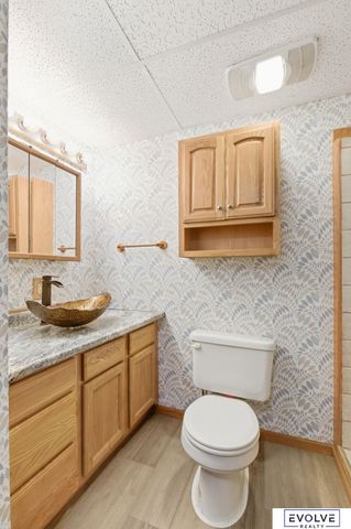 155 Parkwood Drive, Council Bluffs, IA 51503