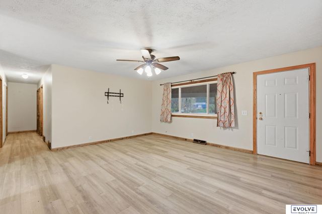 155 Parkwood Drive, Council Bluffs, IA 51503