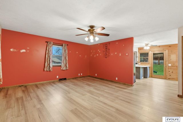 155 Parkwood Drive, Council Bluffs, IA 51503