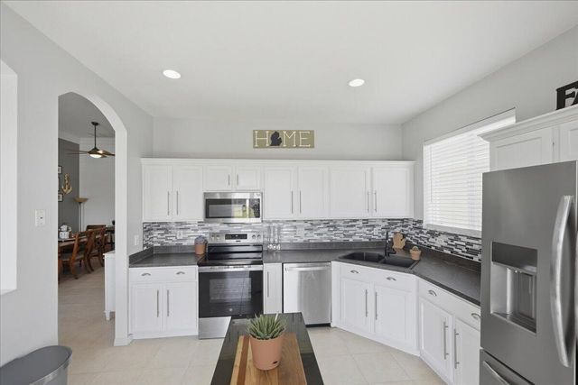 399 SW Lake Forest Way, Port St. Lucie, Port St Lucie, FL 34986