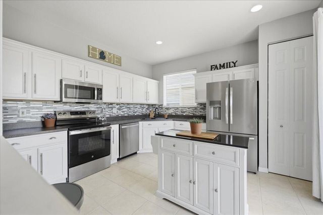399 SW Lake Forest Way, Port St. Lucie, Port St Lucie, FL 34986
