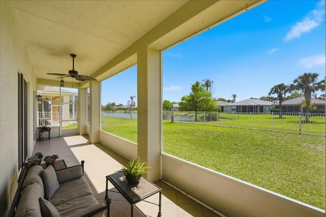 399 SW Lake Forest Way, Port St. Lucie, Port St Lucie, FL 34986
