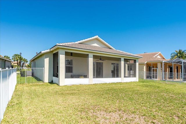 399 SW Lake Forest Way, Port St. Lucie, Port St Lucie, FL 34986