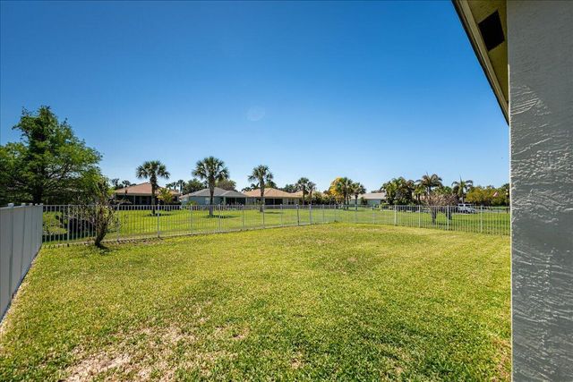 399 SW Lake Forest Way, Port St. Lucie, Port St Lucie, FL 34986