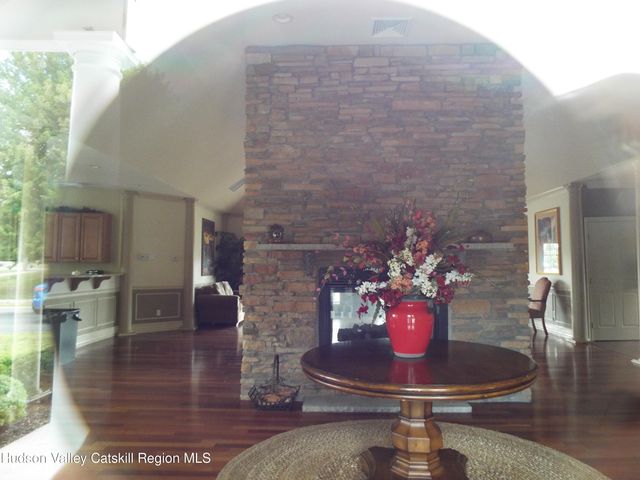 510 Commons, Saugerties, NY 12477