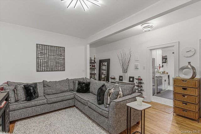 8374 Talbot Street 4D, Kew Gardens, NY 11415