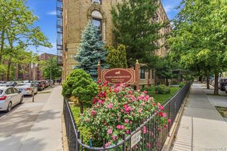 8374 Talbot Street 4D, Kew Gardens, NY 11415