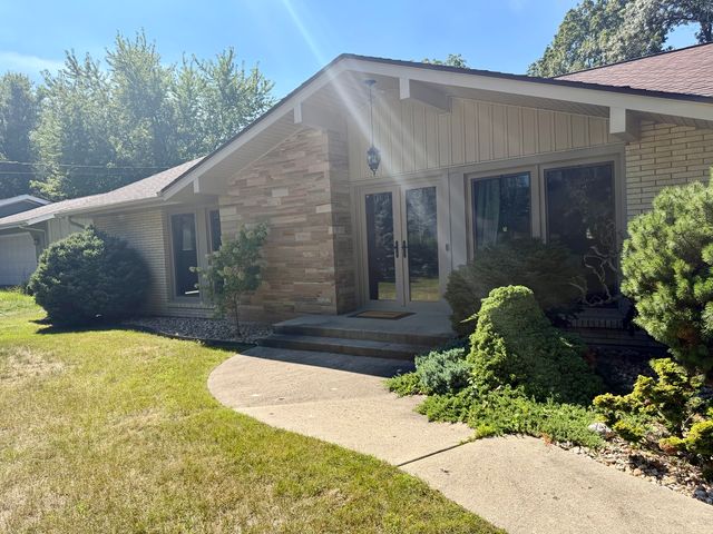 2970 Reid Farm Road, Rockford, IL 61114