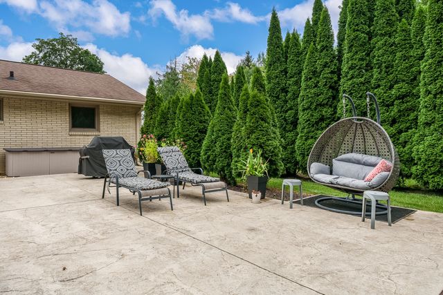 2970 Reid Farm Road, Rockford, IL 61114
