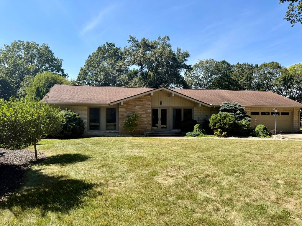 2970 Reid Farm Road, Rockford, IL 61114