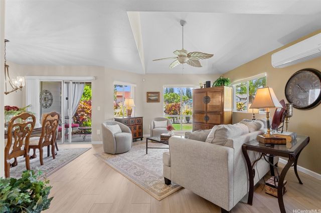 94-642 Lumiauau Street B4, Waipahu, HI 96797