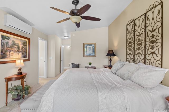 94-642 Lumiauau Street B4, Waipahu, HI 96797