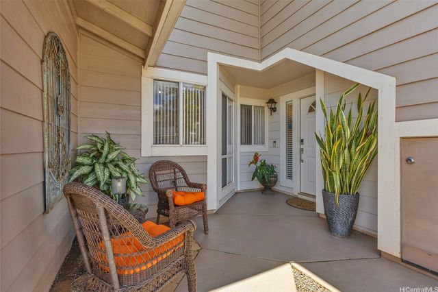 94-642 Lumiauau Street B4, Waipahu, HI 96797