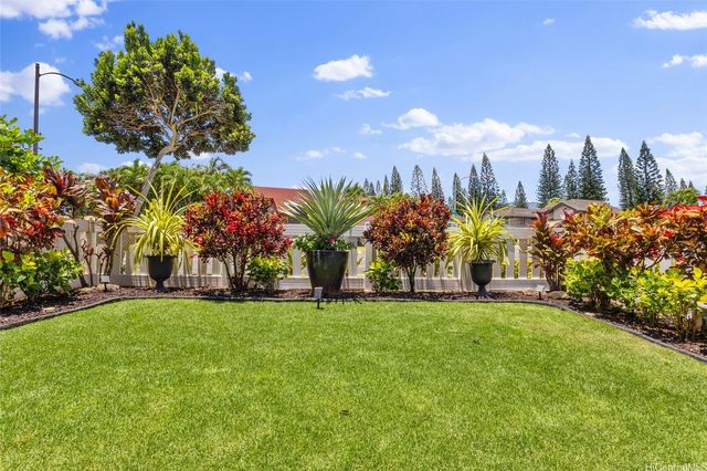 94-642 Lumiauau Street B4, Waipahu, HI 96797