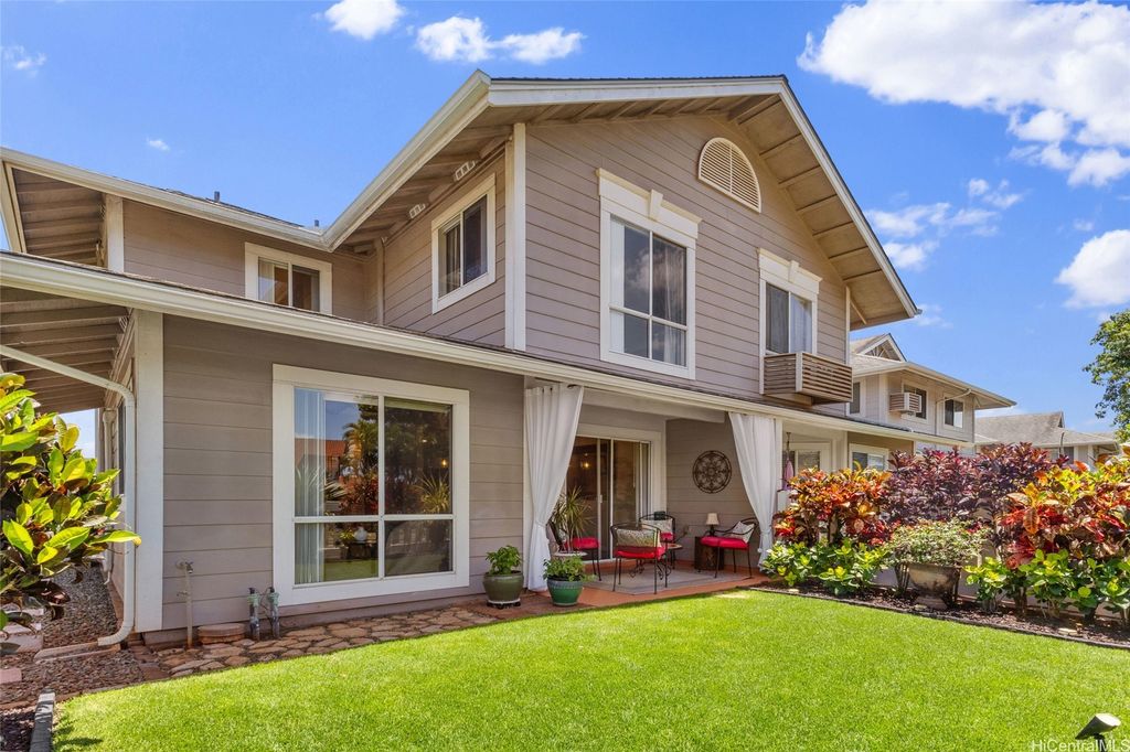 94-642 Lumiauau Street B4, Waipahu, HI 96797