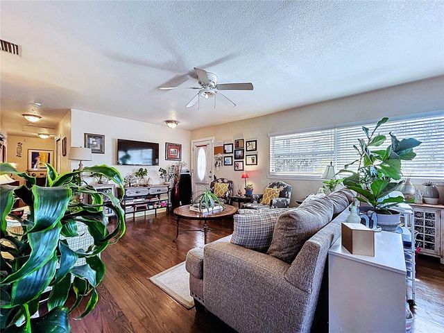 717 W END CRESCENT N, Lakeland, FL 33803