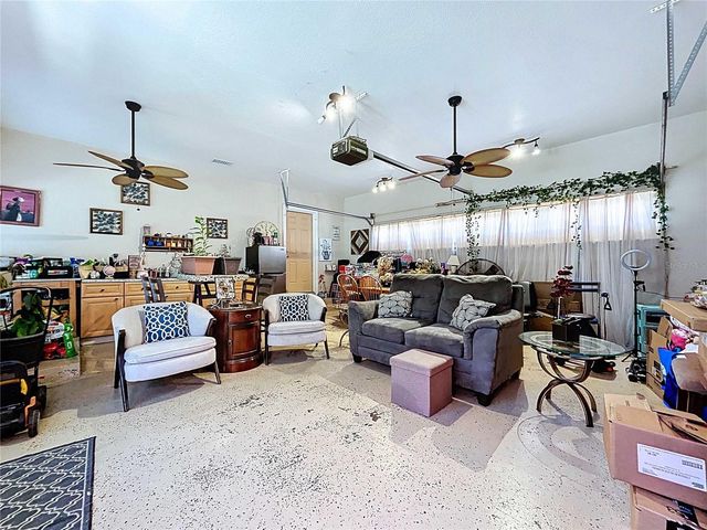 717 W END CRESCENT N, Lakeland, FL 33803