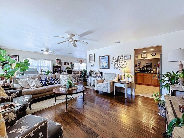 717 W END CRESCENT N, Lakeland, FL 33803