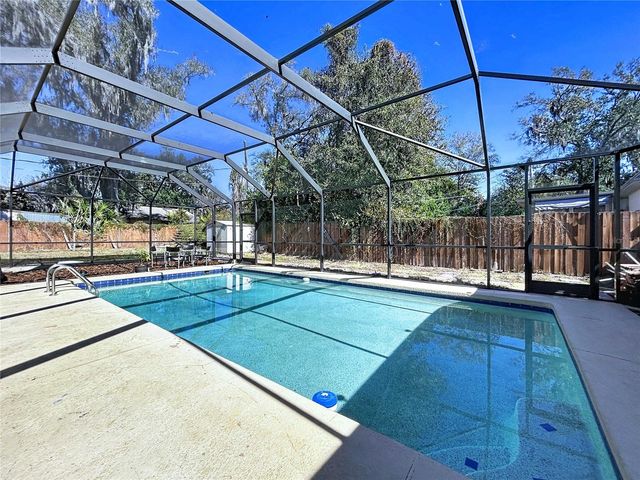 717 W END CRESCENT N, Lakeland, FL 33803