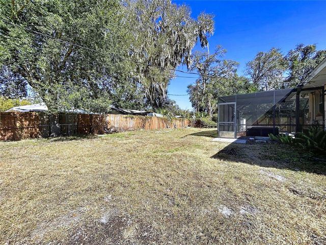 717 W END CRESCENT N, Lakeland, FL 33803