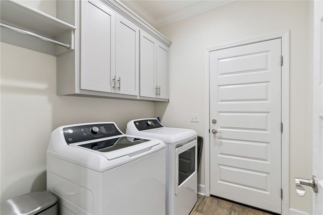 96 E Lake Trail, Waverly, GA 31565