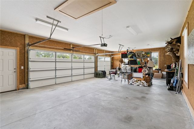 96 E Lake Trail, Waverly, GA 31565