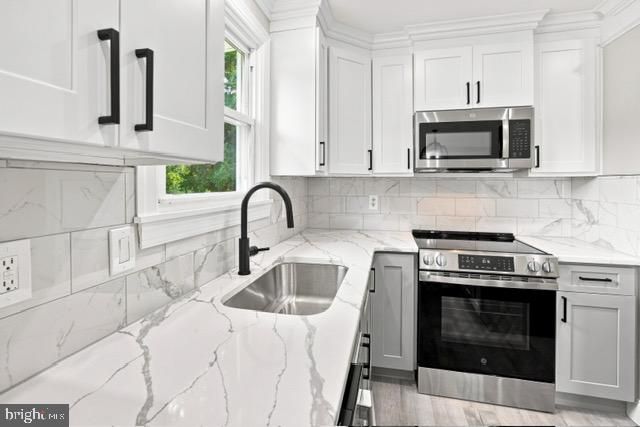 11 W REDMONT RD, Wilmington, DE 19804