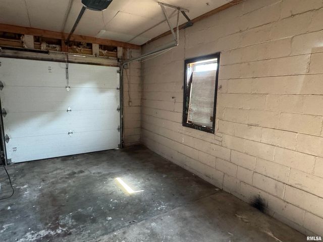 3404 HARMON Highway, Peoria, IL 61604