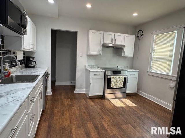 3404 HARMON Highway, Peoria, IL 61604