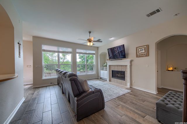 24106 MIDDLE FRK, San Antonio, TX 78258