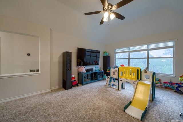 24106 MIDDLE FRK, San Antonio, TX 78258