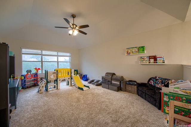24106 MIDDLE FRK, San Antonio, TX 78258