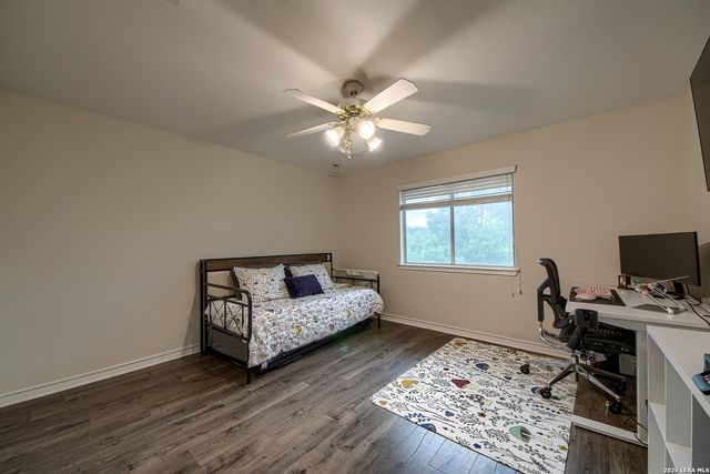 24106 MIDDLE FRK, San Antonio, TX 78258