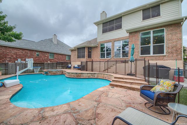 24106 MIDDLE FRK, San Antonio, TX 78258