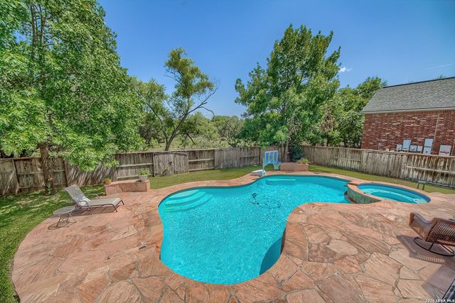 24106 MIDDLE FRK, San Antonio, TX 78258