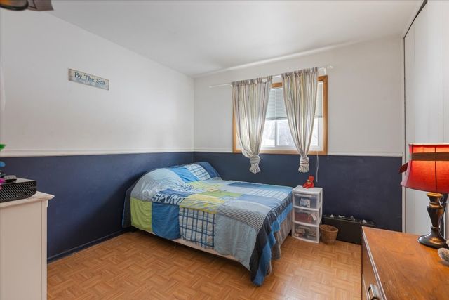 660 Flagstaff Lane, Hoffman Estates, IL 60169