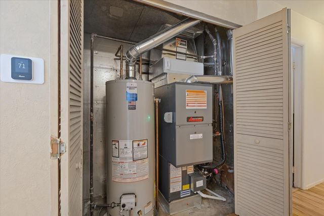 660 Flagstaff Lane, Hoffman Estates, IL 60169