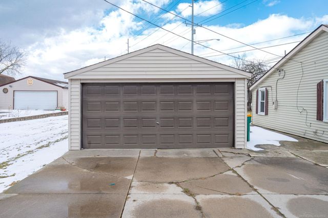 68955 Howard Street, Richmond, MI 48062