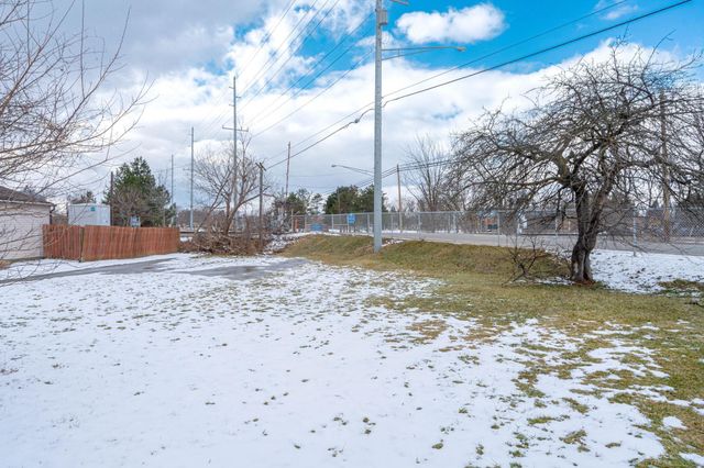 68955 Howard Street, Richmond, MI 48062