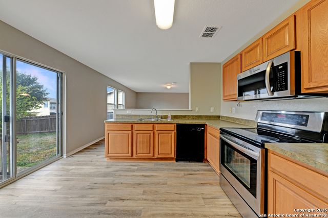 605 Gatewood Briar, Cibolo, TX 78108