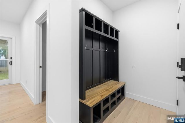 42 Harvey Street, Closter, NJ 07624