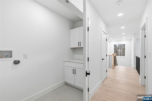 42 Harvey Street, Closter, NJ 07624