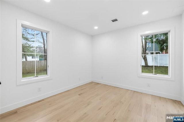 42 Harvey Street, Closter, NJ 07624