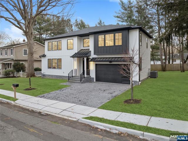 42 Harvey Street, Closter, NJ 07624