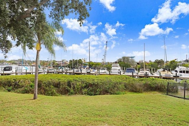 1161 MARINA DRIVE, Tarpon Springs, FL 34689