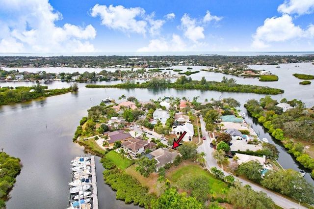 1161 MARINA DRIVE, Tarpon Springs, FL 34689