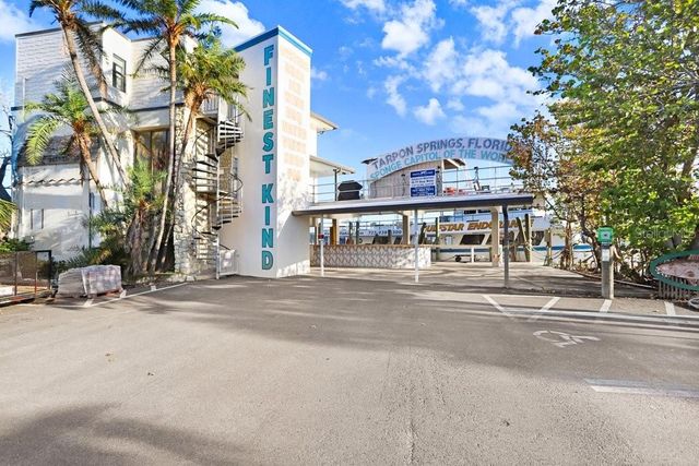 1161 MARINA DRIVE, Tarpon Springs, FL 34689