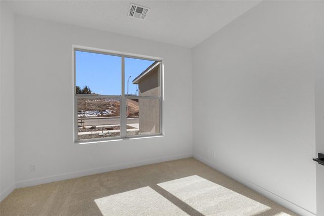 73 Cadena Loop, Los Alamos, NM 87547