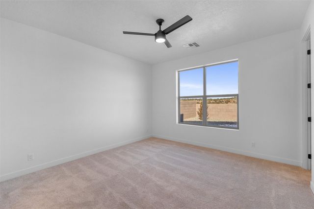 73 Cadena Loop, Los Alamos, NM 87547